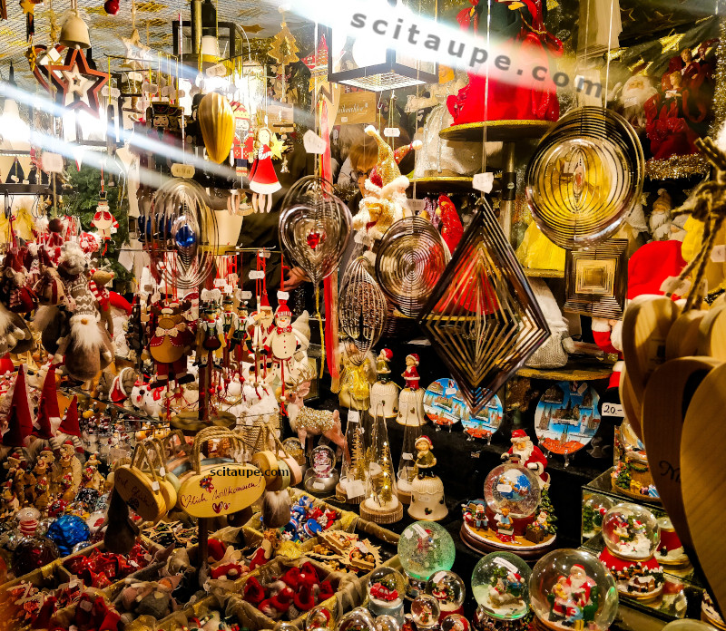 Nuremberg Christmas Market - Magical snow globes are popular among the younger visitors